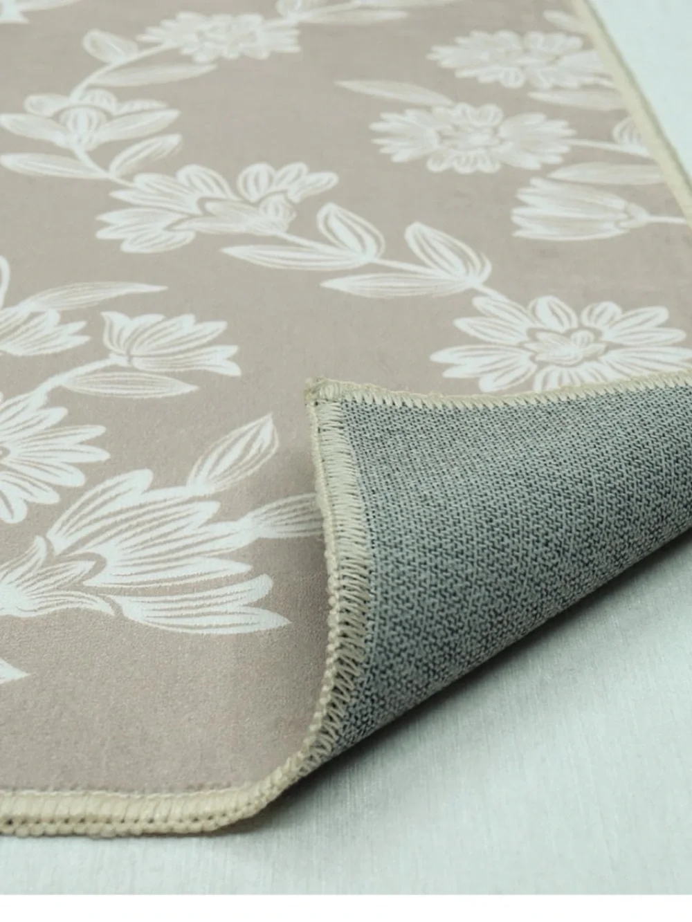 Floral Accent Indoor Door Mat in Taupe and White